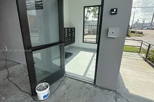 1091 E 17th St, Hialeah, FL 33010 - Photo 20