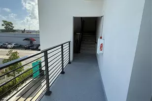 1091 E 17th St, Hialeah, FL 33010 - Photo 22