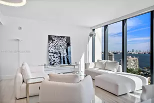 1451 Brickell Ave, Miami, FL 33131 - Photo 4