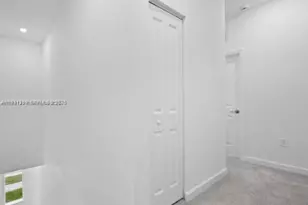 701 SE 14th Ct, Homestead, FL 33034 - Photo 12