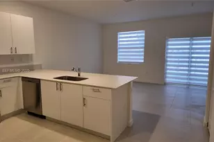 2704 SE 26th Ave, Homestead, FL 33035 - Photo 6