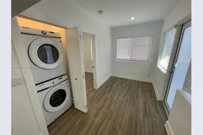 1051 SW 8th Ave #1051, Miami, FL 33130 - Photo 14