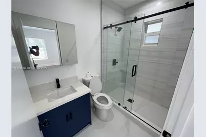 1051 SW 8th Ave #1051, Miami, FL 33130 - Photo 8