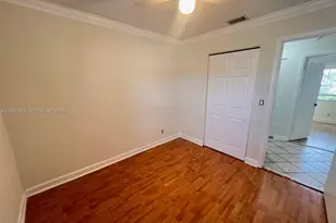 803 SW 79th Ave, North Lauderdale, FL 33068 - Photo 4