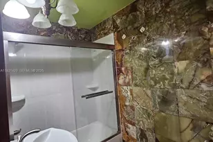 10955 SW 56th St, Miami, FL 33165 - Photo 10