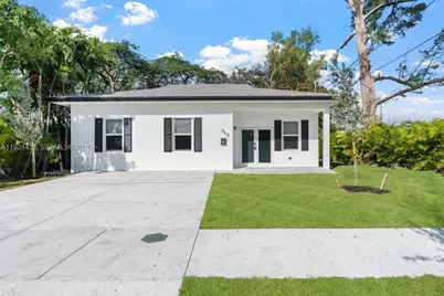 755 NW 83 St, Miami, FL 33150 - Photo 2