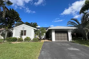 13721 Newport Manor, Davie, FL 33325 - Photo 1