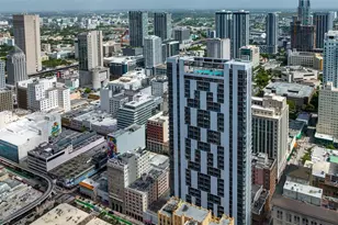 151 SE 1st St, Miami, FL 33131 - Photo 36