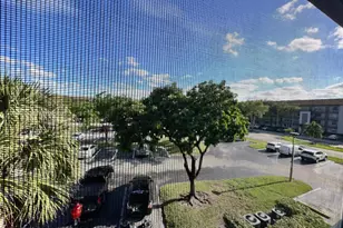 251 SW 134th Way, Pembroke Pines, FL 33027 - Photo 30