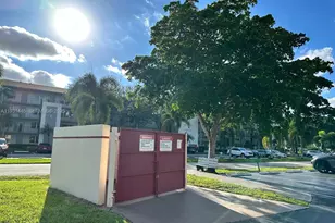 251 SW 134th Way, Pembroke Pines, FL 33027 - Photo 34