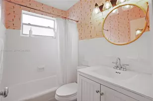 200 76th St, Miami Beach, FL 33141 - Photo 16