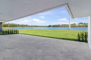 8631 NW 24th Ct, Pembroke Pines, FL 33024 - Photo 4