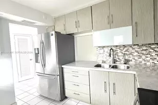 1601 NE 191st St, Miami, FL 33179 - Photo 2