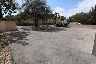 1828 NW 19th St, Miami, FL 33125 - Photo 16
