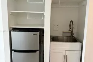 11111 Biscayne Blvd, Miami, FL 33181 - Photo 6