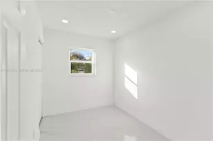 4685 SW 33rd Dr, West Park, FL 33023 - Photo 32