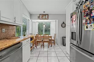 18736 NW 1st St, Pembroke Pines, FL 33029 - Photo 10