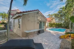 18736 NW 1st St, Pembroke Pines, FL 33029 - Photo 26