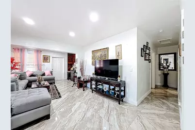 1860 NW 127th St, Miami, FL 33167 - Photo 10
