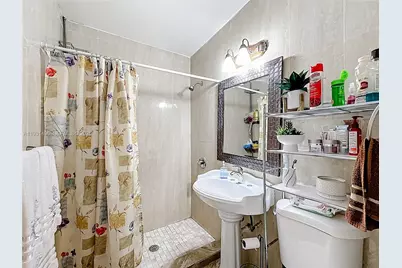 1860 NW 127th St, Miami, FL 33167 - Photo 20