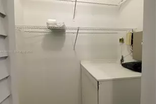 301 SW 135th Ave, Pembroke Pines, FL 33027 - Photo 10