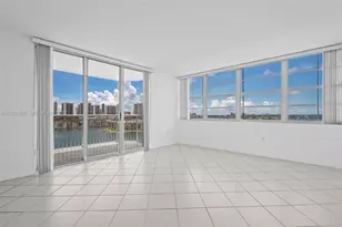 18081 Biscayne Blvd, Aventura, FL 33160 - Photo 20