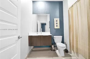 8025 NW 104th Ave, Doral, FL 33178 - Photo 40