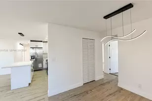 2572 NW 20th St, Fort Lauderdale, FL 33311 - Photo 12