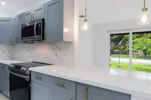 851 NW 146th St, Miami, FL 33168 - Photo 2