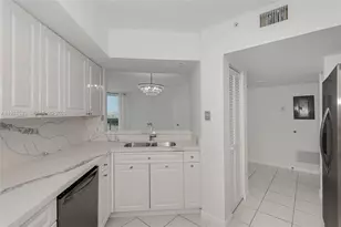 1900 Sunset Harbour Dr, Miami Beach, FL 33139 - Photo 10