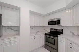 1900 Sunset Harbour Dr, Miami Beach, FL 33139 - Photo 8