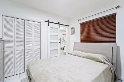 141 E 52nd Pl, Hialeah, FL 33013 - Photo 8