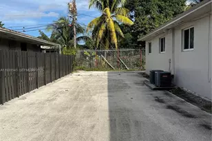 3031 NW 134th St, Opa-Locka, FL 33054 - Photo 8