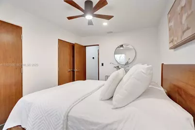 21440 Highland Lakes Blvd, Miami, FL 33179 - Photo 42