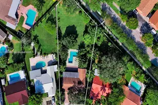 21440 Highland Lakes Blvd, Miami, FL 33179 - Photo 2