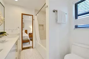 21440 Highland Lakes Blvd, Miami, FL 33179 - Photo 38