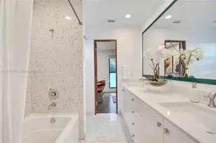 21440 Highland Lakes Blvd, Miami, FL 33179 - Photo 36