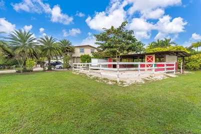 16020 SW 208th Ave, Miami, FL 33187 - Photo 6