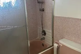 1401 NE Miami Gardens Dr, Miami, FL 33179 - Photo 10