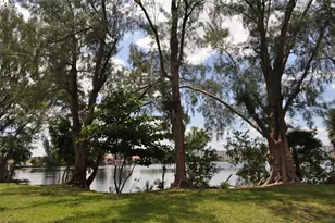 10090 NW 80th Ct, Hialeah Gardens, FL 33016 - Photo 16