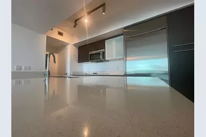 500 Brickell Ave #3105, Miami, FL 33131 - Photo 10