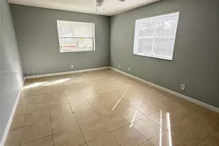 9855 Westview Dr, Coral Springs, FL 33076 - Photo 8