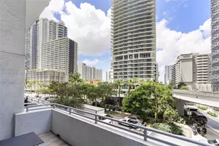 1050 Brickell Ave, Miami, FL 33131 - Photo 8