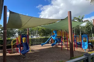 8175 NW 104th Ave, Doral, FL 33178 - Photo 30