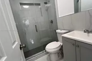 5470 W 8th Ln, Hialeah, FL 33012 - Photo 10