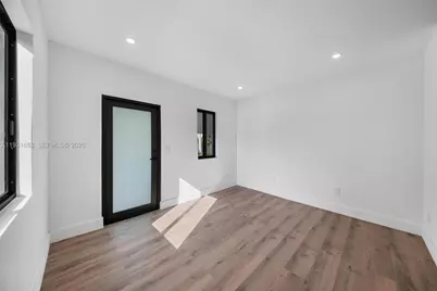 6913 NW 4th Ct #B, Miami, FL 33150 - Photo 4
