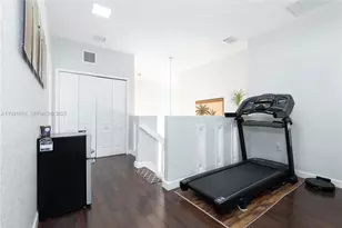 18361 SW 154th Ave, Miami, FL 33187 - Photo 32