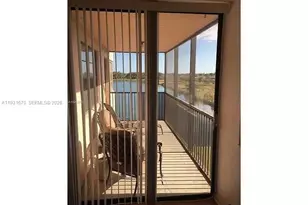 20860 San Simeon Way, Miami, FL 33179 - Photo 2