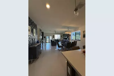 4749 NW 85th Ave, Doral, FL 33166 - Photo 14