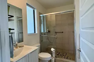 4749 NW 85th Ave, Doral, FL 33166 - Photo 32